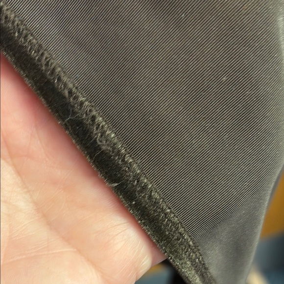 Elegant Chocolate Brown Evening Gown Velvet and beaded - Picture 5 of 7